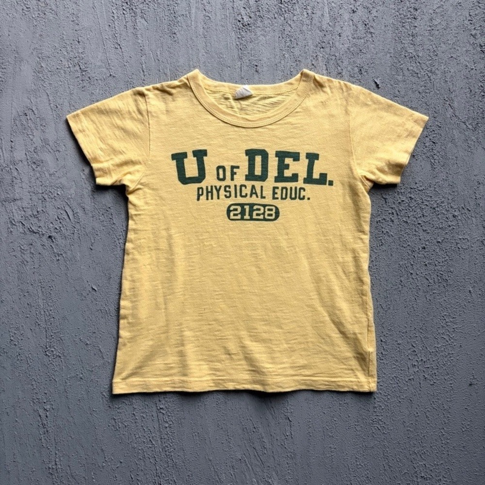 Denim & Dungaree T-Shirt 130CM Yellow University of Delaware PE Japan Baby Tee